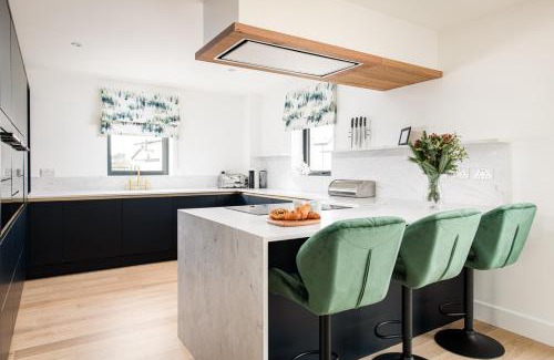Holworth House | Knighton OI02 Silverlake Dorset