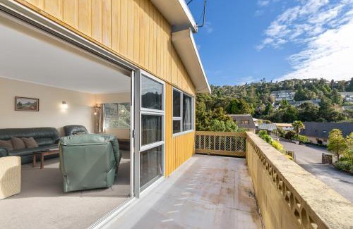 Paihia House | Knights Retreat - Paihia Holiday Home