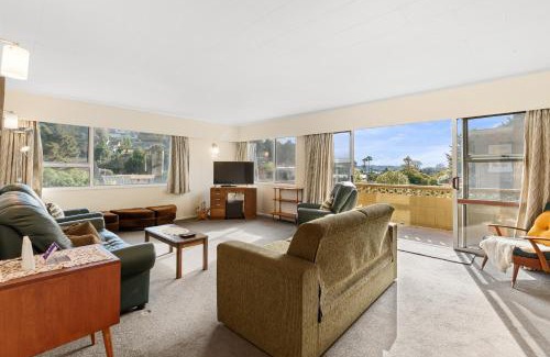 Paihia House | Knights Retreat - Paihia Holiday Home