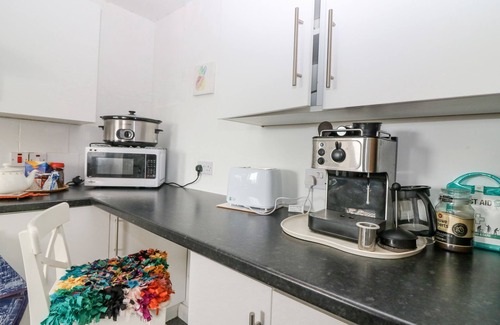 Pittenweem Cottage | KNIGHTSWARD FARM, pet friendly, with open fire in Anstruther