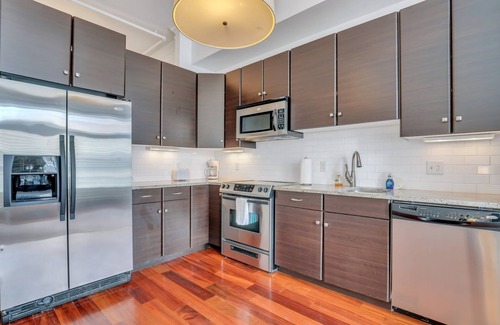 Historic District - North Apartment | Knockout Loft- Near Plant Riverside