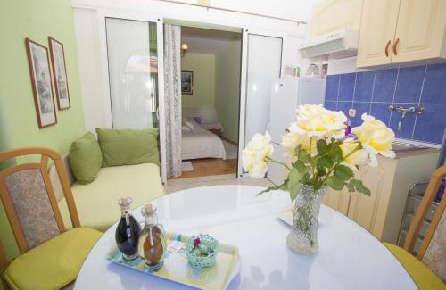 Bidol Apartment | Komfortable Ferienwohnung Mit Balkon