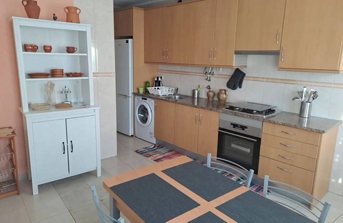 Parchal House | Komplettes Haus mit Terrasse 10 Minuten vom Strand Entfernt