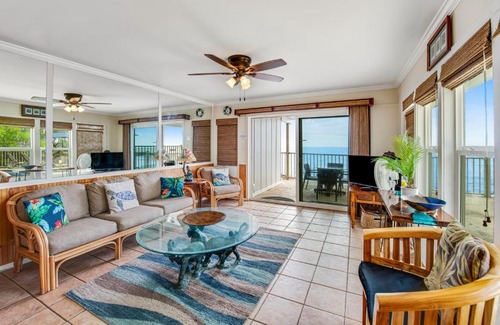 Kailua-Kona Apartment | Kona Riviera Villa #101