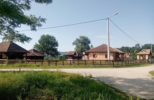 Central Serbia Bed & Breakfast | KONACI ČAKAREVIC