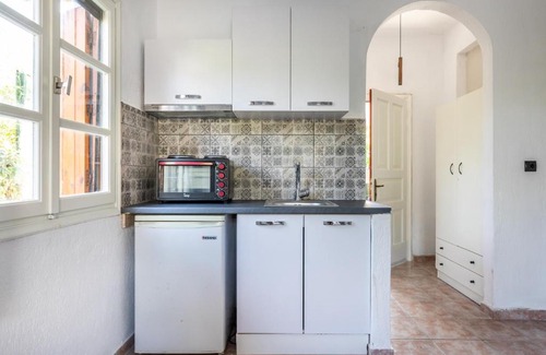 Skopelos Apartment | Konstantina Studios
