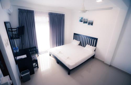 Mount Lavinia Bed & Breakfast | Kozy B&B