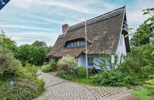 Heringsdorf House | Kreativhaus am See - Traumhaftes, Familienfreundliches Ferienhaus mit Seeblick für 8 Personen