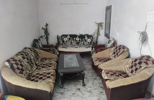 Varanasi Villa | Krishna Villa - 1 Bedr/1 Bathr