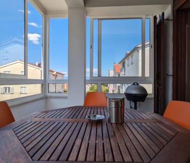 Porat Apartment | Krk Island Dream: Harbor Walk and Panoramic Views