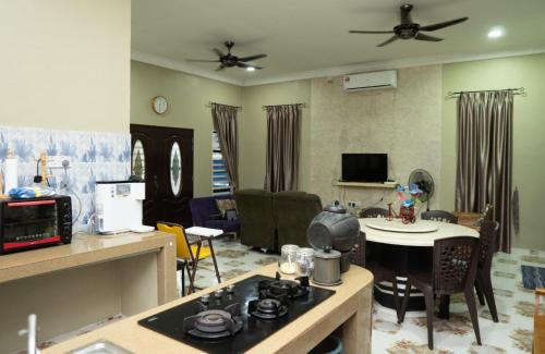 Hulu Kinta House | KT’s Lake House