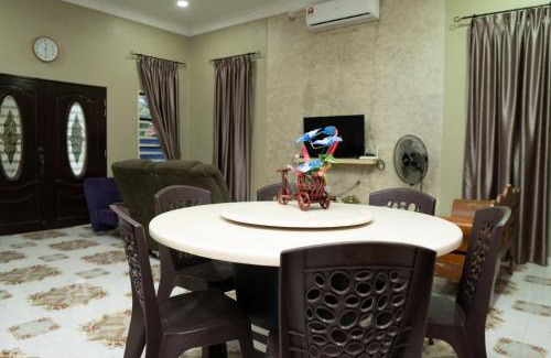 Hulu Kinta House | KT’s Lake House