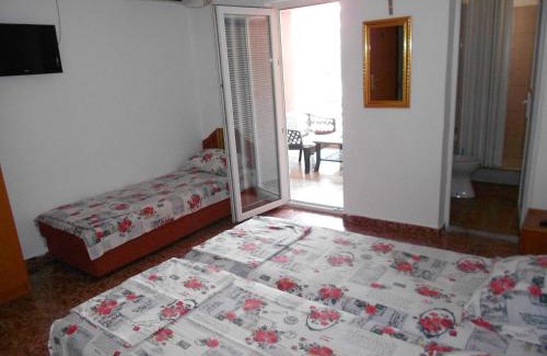 Velji Vinogradi Apartment | Kuća Todorović