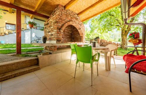 Gospic Apartment | Kuća za odmor - POD VELEBITOM