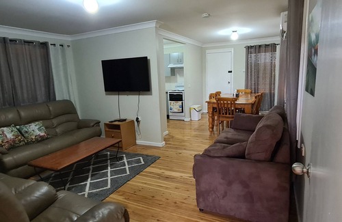 Dubbo House | Kubo 3 bedroom space