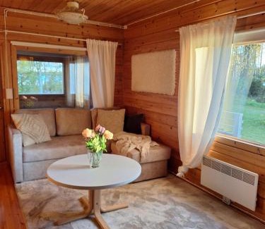 Ranua Ski Chalet | Kuikkaniemen Rantamökki
