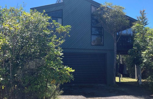 Kuratau House | Kuratau,Lake Taupo-Quiet Cul-de-Sac,Lake Views