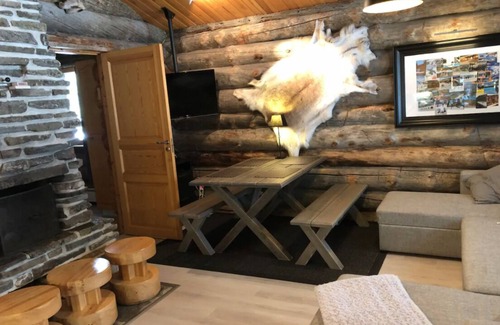 Rukatunturi Apartment | Kuusiruka Ruka Ski Center (Free Wi-Fi)