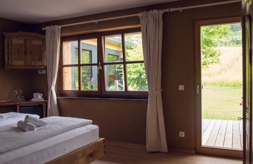 Sankt Georgen am Langsee Bed & Breakfast | Längseezimmer mit Seeblick - Winzerzimmer Weingut Georgium