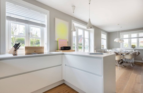 Sylt House | Löwenherz - Reetdach-hausteil mit ca. 159 m² im Erd-/ober-/dach und Untergeschoss