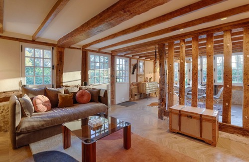 Branville House | L'Écrin de luxe by Les Maisons de Charloc Homes