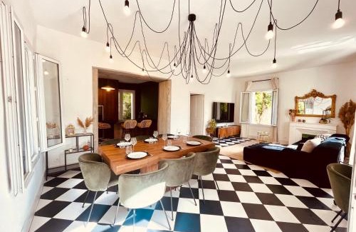 Kennedy Villa | L'écrin Nimois
