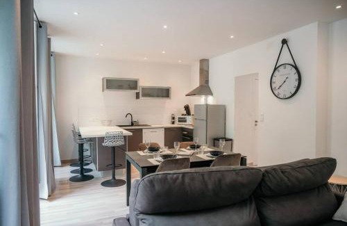 Charleville-Mezieres Apartment | L'Alsace - tout confort