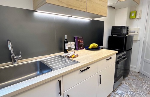 Quartier Saint-Ambroise Apartment | L'appartement Richard-Lenoir