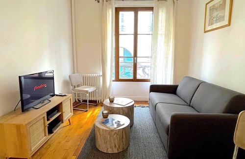 Quartier Saint-Ambroise Apartment | L'appartement Richard-Lenoir