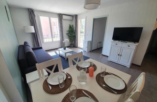 Greoux-les-Bains Apartment | L'Arbousier - Piscine & climatisation