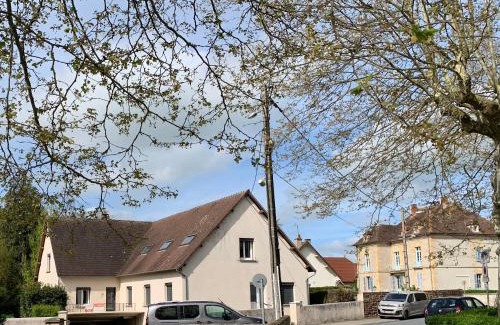 Montmarault Bed & Breakfast | L'Arbre de Vie