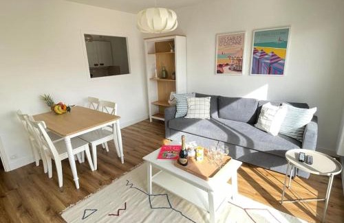 Les Sables d'Olonne Apartment | .L'Armor. Appartement avec terrasse & parking