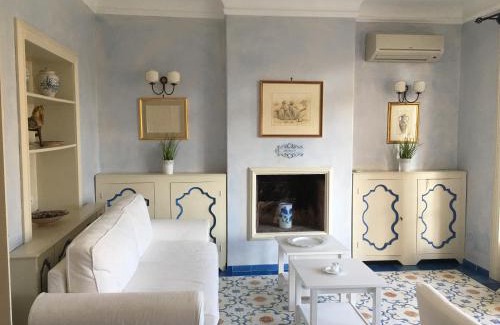 Taormina City Centre Apartment | L'Atelier del Pittore Apartment
