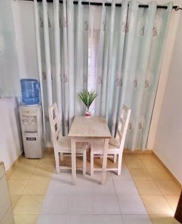 Diani Beach Bed & Breakfast | L & C Chinese Studio