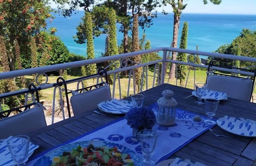 Louannec House | L'ENVIE DU LARGE: charming rental sea view, pink granite coast