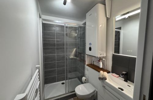 Saint-Nazaire Apartment | L'Escale - 300 m Océan - Hyper Centre - Lumineux - Garage Privatif
