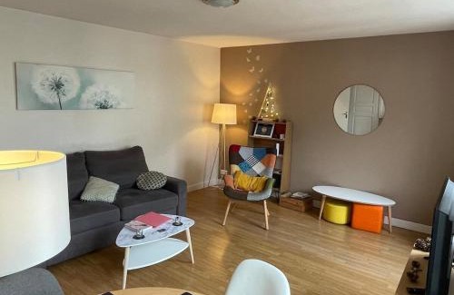 Chablis Apartment | L'eutopia au cœur de Chablis, parking gratuit