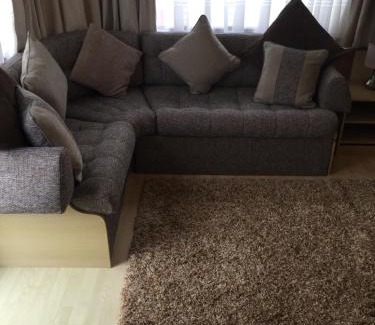Ingoldmells House | L&g FAMILY HOLIDAYS 4 BERTH CORAL BEACH GEN FAMILYS ONLY AND LEAD PERSON MUST BE OVER 30