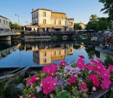 L'Isle-sur-la-Sorgue Apartment | L'Isle Ô Jardin