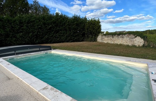 Saix House | L'Office de la Longère - Maison avec piscine partagée