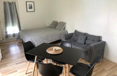 Mont-Saint-Aignan Apartment | L'orée du Golf, studio 4
