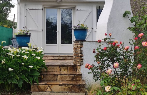 Limerzel House | L'Orchidée - Two Bedroom House, Sleeps 6
