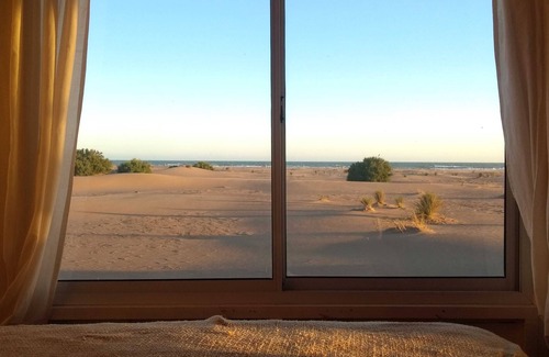 Partido de Tres Arroyos Cabin | "La anita" beach house facing the sea.