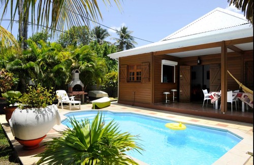 Le Moule House | LA BAIE DES BAMBOUS