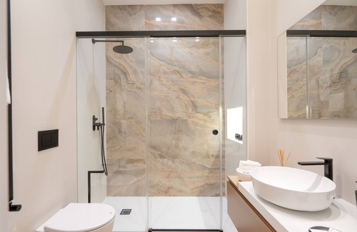 Trani House | LA BANCHINA LUXURY SUITES