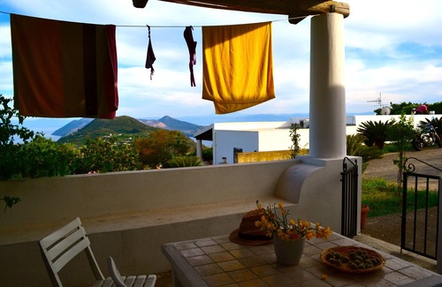 Pianoconte Apartment | La Bartola panoramic house in Villa Paradiso. Lipari