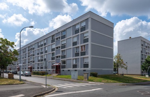 Cholet Apartment | La Belle Étape - Grand T5 à Cholet