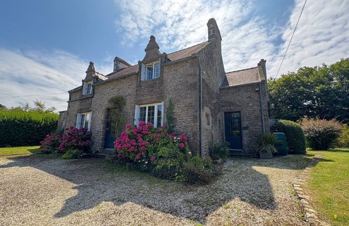 Landunvez Ski Chalet | LA BICOQUE - Pretty Breton house near the beach