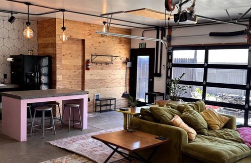 Edgewater Apartment | La Bohème - Charming and stylish studio