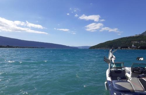 Duingt Apartment | La Carte Postale